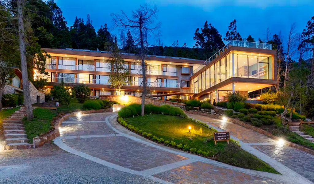 Exteriores del Hotel Alto Traful
